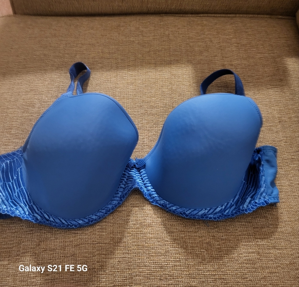 36  DDD Wacoal Underwire bra